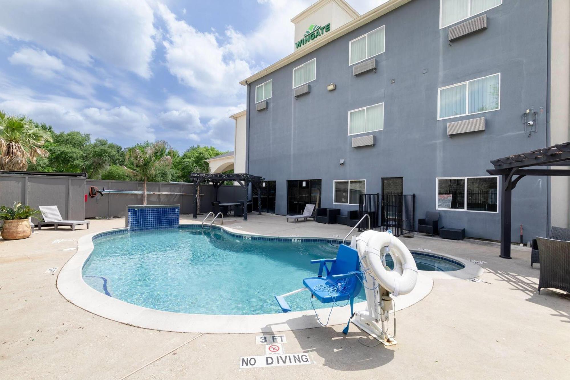 Wingate By Wyndham Humble/Houston Intercontinental Airport Hotel Exterior photo